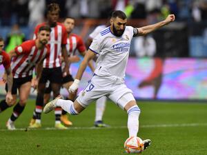 بنزيمة يقود ريال مدريد للفوز بكأس السوبر الإسباني