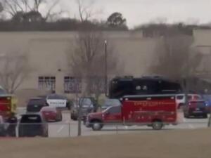 مسلح كنيس تكساس يطلق سراح أحد الرهائن