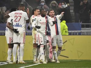 ليون يتحدى باريس سان جيرمان