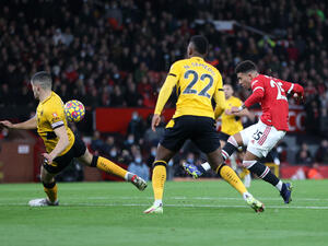 مانشستر يونايتد يسقط على أرضه وبين جماهيره (المصدر: حساب الدوري الإنجليزي الرسمي على تويتر)