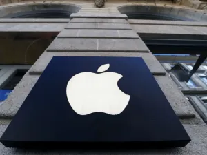 Apple: أوّل شركة في العالم تتخطى قيمتها السوقيّة 3 تريليونات دولار