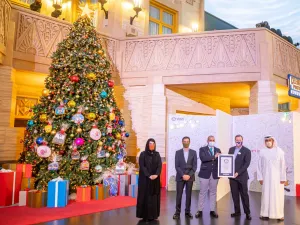 "عالم فيراري أبوظبي" و"عالم وارنر براذرز أبوظبي" تسجلان رقمين قياسيين جديدين