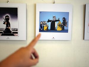 Australian teenager trapped in ISIS prison siege begs for help