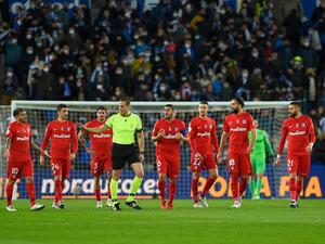 أتلتيكو مدريد يسعى للفوز على برشلونة