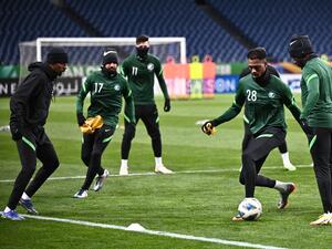 السعودية في مواجهة صعبة أمام اليابان