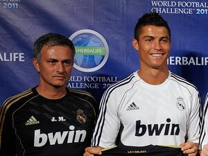 صورة أرشيفية لـ رونالدو ومورينيو