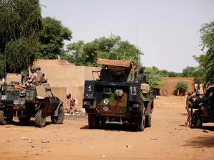 مقتل 8 جنود ماليين في اشتباكات مع مسلحين