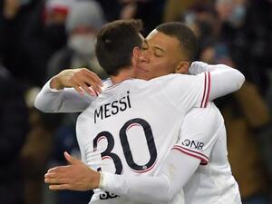 مبابي وميسي يقودان باريس سان جيرمان لانتصار جديد