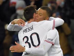 تفاهم كبير بين مبابي وميسي