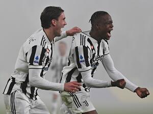 زكريا وفلاهوفيتش يقودان يوفنتوس للفوز