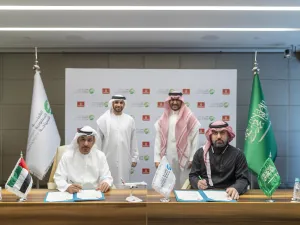 الهيئة السعودية للسياحة وطيران الإمارات توقعان مذكرة تفاهم استراتيجية للترويج للسياحة السعودية