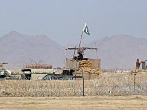 A key border crossing between Pakistan and Afghanistan has reopened