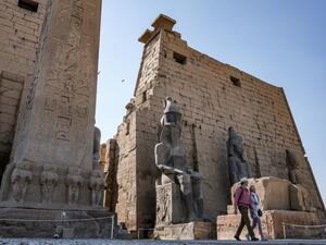 Egypt’s health ministry warns against crowded areas to avoid COVID-19