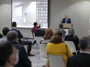 إطلاق "مركز جامعة أبوظبي للتعلم الذكي" لتطوير أساليب التعليم الإلكتروني