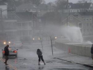 العاصفة الاستوائية دوماكو