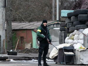 هناك نية لإبقاء الممرات الإنسانية مفتوحة حتى ساعات الليل الأولى في العديد من المدن