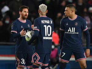 مبابي ونيمار وميسي يقودون هجوم باريس سان جيرمان اليوم