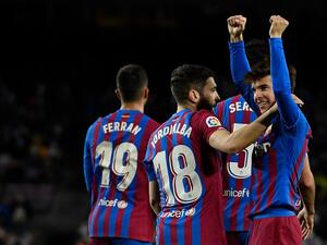 برشلونة يكتسح أوساسونا