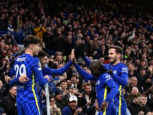 تشيلسي يواجه تحدياً سهلاً على الورق اليوم