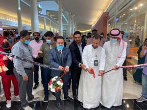 رد تاغ تفتتح متجراً جديداً في غرناطة مول بالرياض