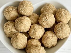 وصفة كرات الشوفان الغنية بالبروتين