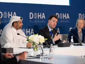 خبراء يناقشون كيفية مساهمة المدن في الحلول المناخية خلال ندوة عقدتها مؤسسة قطر في منتدى الدوحة