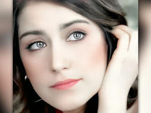 Hazal Kaya's Belly Dances in Netflix Series (Video) 