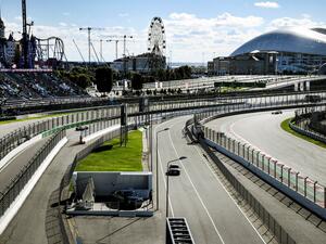 Photograph taken on September 24, 2021l shows drivers as they steer their cars during the second practice session for the Formula One Russian Grand Prix at the Sochi Autodrom circuit in Sochi. (Photo by Alexander NEMENOV / AFP) / NO USE AFTER MARCH 27, 2022 12:52:31 GMT