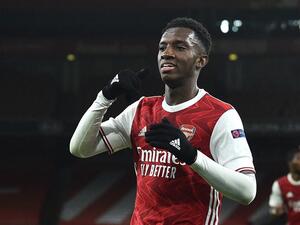 نكيتياه يقود آرسنال للتغلب على تشيلسي في قمة الدوري الإنجليزي