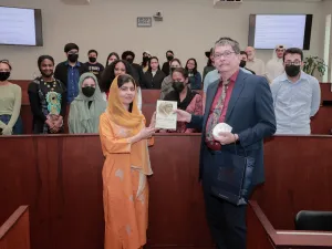ملالا تحث طلاب جامعة جورجتاون على الكفاح من أجل حقوق التعليم للجميع 