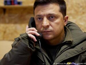  لا تسمح السلطات الأوكرانية بمغادرة الرجال في سن القتال.