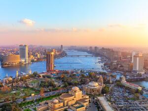 "القابضة" (ADQ) تنجز عددًا من الصفقات الاستثمارية الهامة في مصر   
