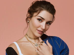 Hande shares new Instagram pictures