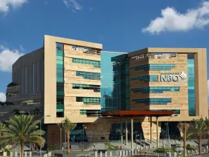 تطبيق الدفع الإلكتروني للتجار من البنك الوطني العُماني يواصل التزامه بتعزيز الحلول الرقمية