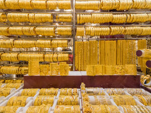 Gold Prices in Dubai Today: 24K Plummets to Dh227.50 Per Gram