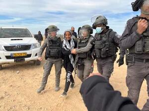 الاحتلال الإسرائيلي يعتقل 10 فلسطينيين بالضفة الغربية