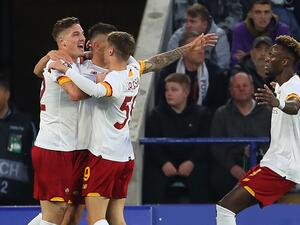 روما يواجه ليستر سيتي على أرضه وبين جماهيره (المصدر: أ ف ب)