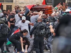 نواب أمريكيون يحضون إف بي آي على التحقيق بمقتل أبو عاقلة