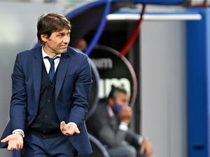 أنتونيو كونتي مدرب توتنهام (المصدر: أ ف ب)