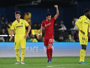 دياز (وسط) يقود ليفربول للنهائي