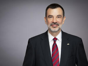 المشرق يستثمر 10 ملايين دولار في شركة التكنولوجيا المالية «كاشيو»