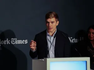 Experts Dive Into the Metaverse at Qatardebate Event With New York Times in Davos