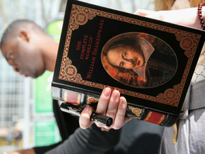 Reading Shakespeare 
