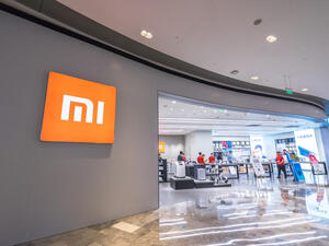 Xiaomi Partners with Leica to Launch Co-Branded Phone in July