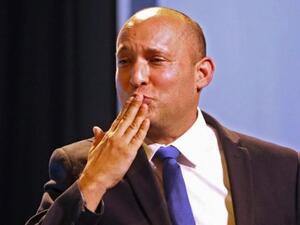 بينيت أبلغ، مساء الأربعاء، أعضاء كتلته البرلمانية، بأنه لا يعتزم الترشح في الانتخابات المقبلة.