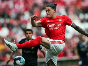 Benfica's Uruguayan forward Darwin Nunez kicks the ball during the Portuguese League football match between SL Benfica and FC Famalicao at the Luz stadium in Lisbon on April 23, 2022. (Photo by CARLOS COSTA / AFP)