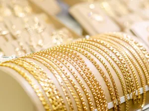 Gold Prices in Saudi Arabia Today: 24K Trading at SR220.70 Per Gram