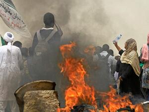 الآلاف يحتشدون في شوارع الخرطوم