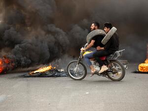 انسحب انصار الصدر بعد ان امهلهم زعيمهم 60 دقيقه فقط 