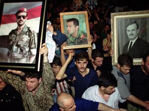 يتعين على الجانب الأمريكي وبشكل فوري وغير مشروط سحب قواته العسكرية التي تتواجد على أراضي سوريا بشكل غير شرعي